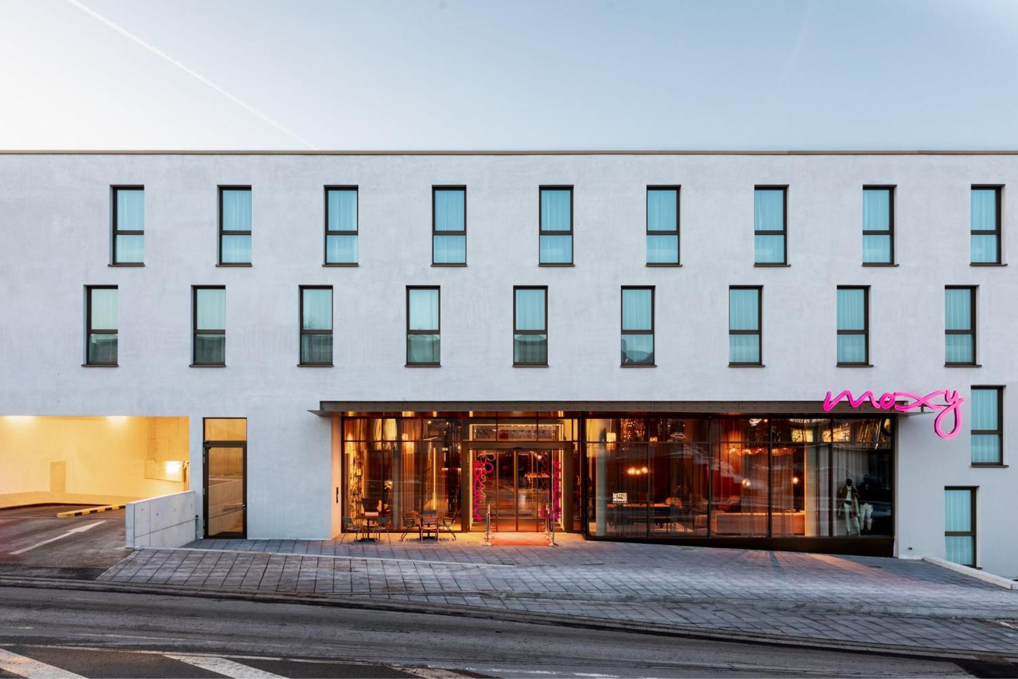 Moxy Outletcity Metzingen Metzingen  Exterior photo