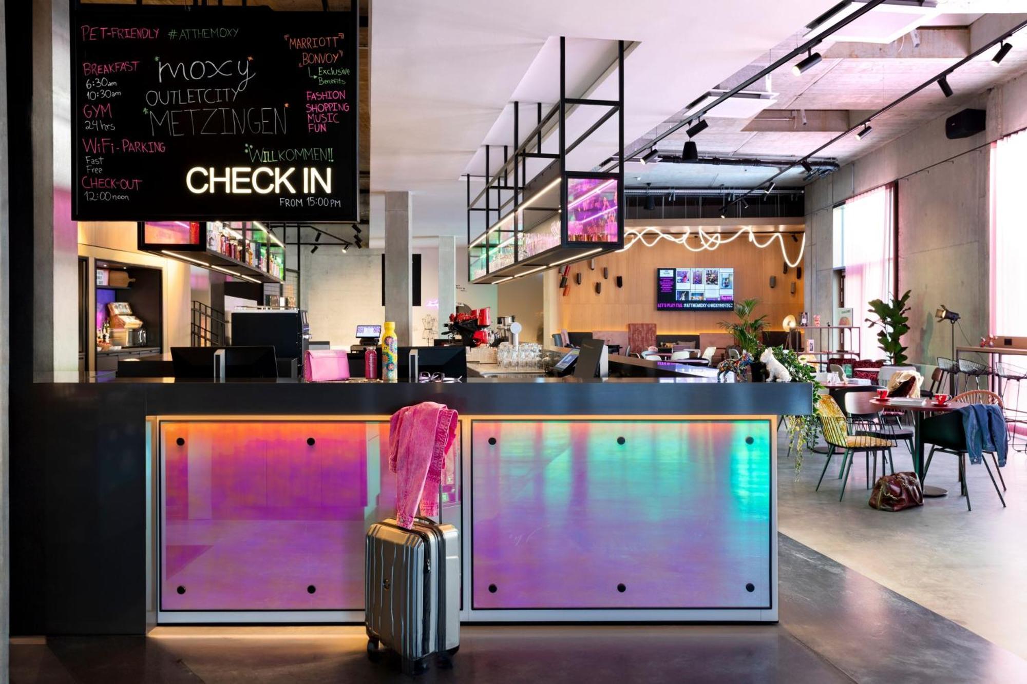 Moxy Outletcity Metzingen Metzingen  Exterior photo