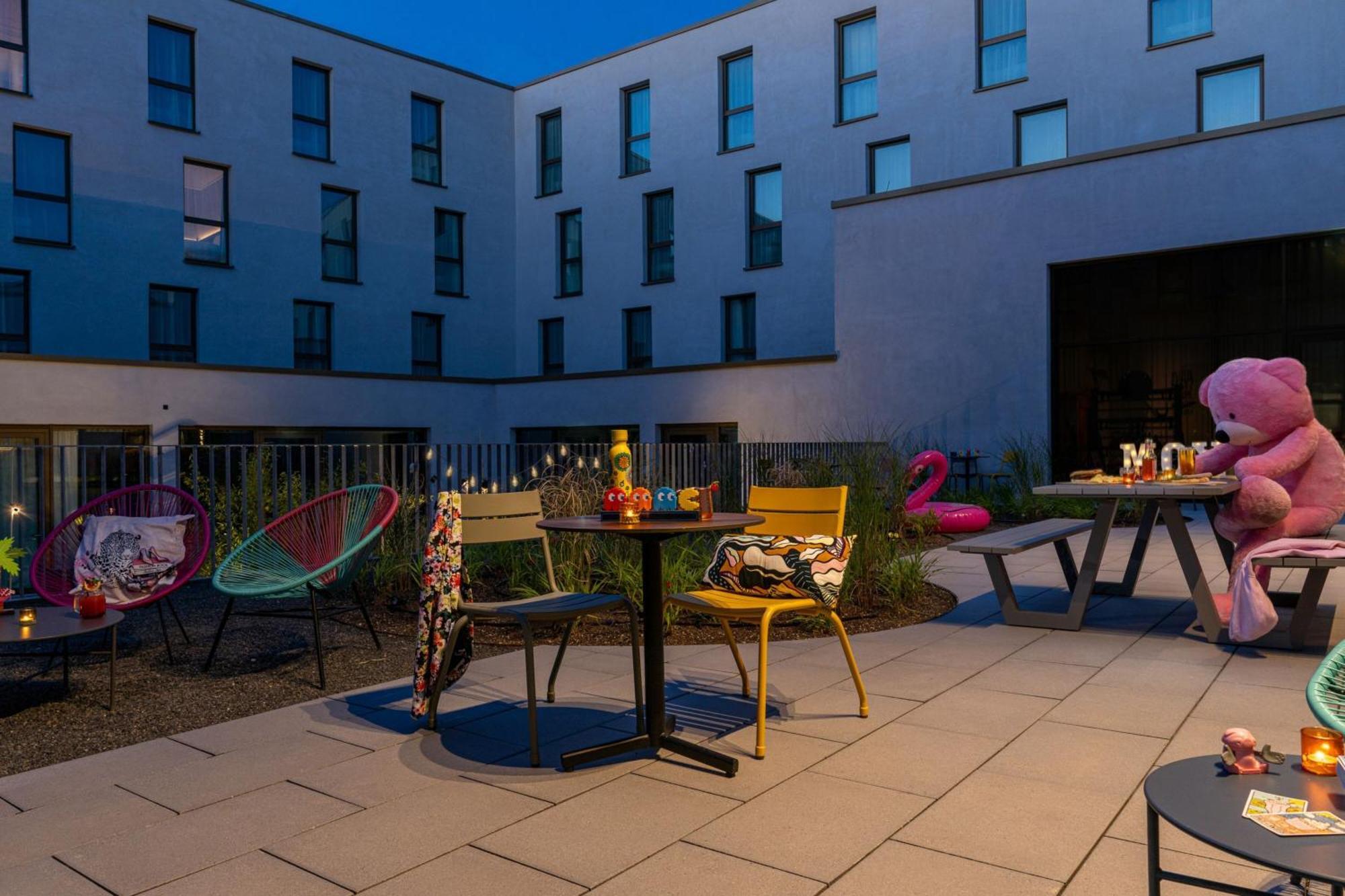 Moxy Outletcity Metzingen Metzingen  Exterior photo